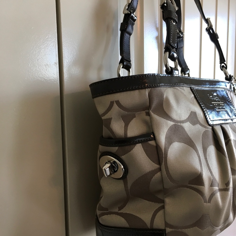 Coach Signature Jacquard Fabric & Leather Tote - Picture 3 of 8